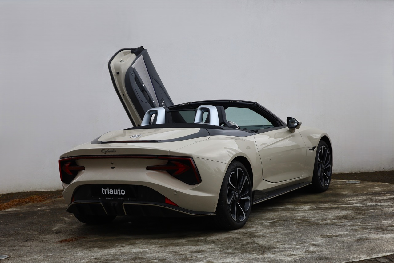 Cyberster 77kWh 4WD LUX+Black Convertible 