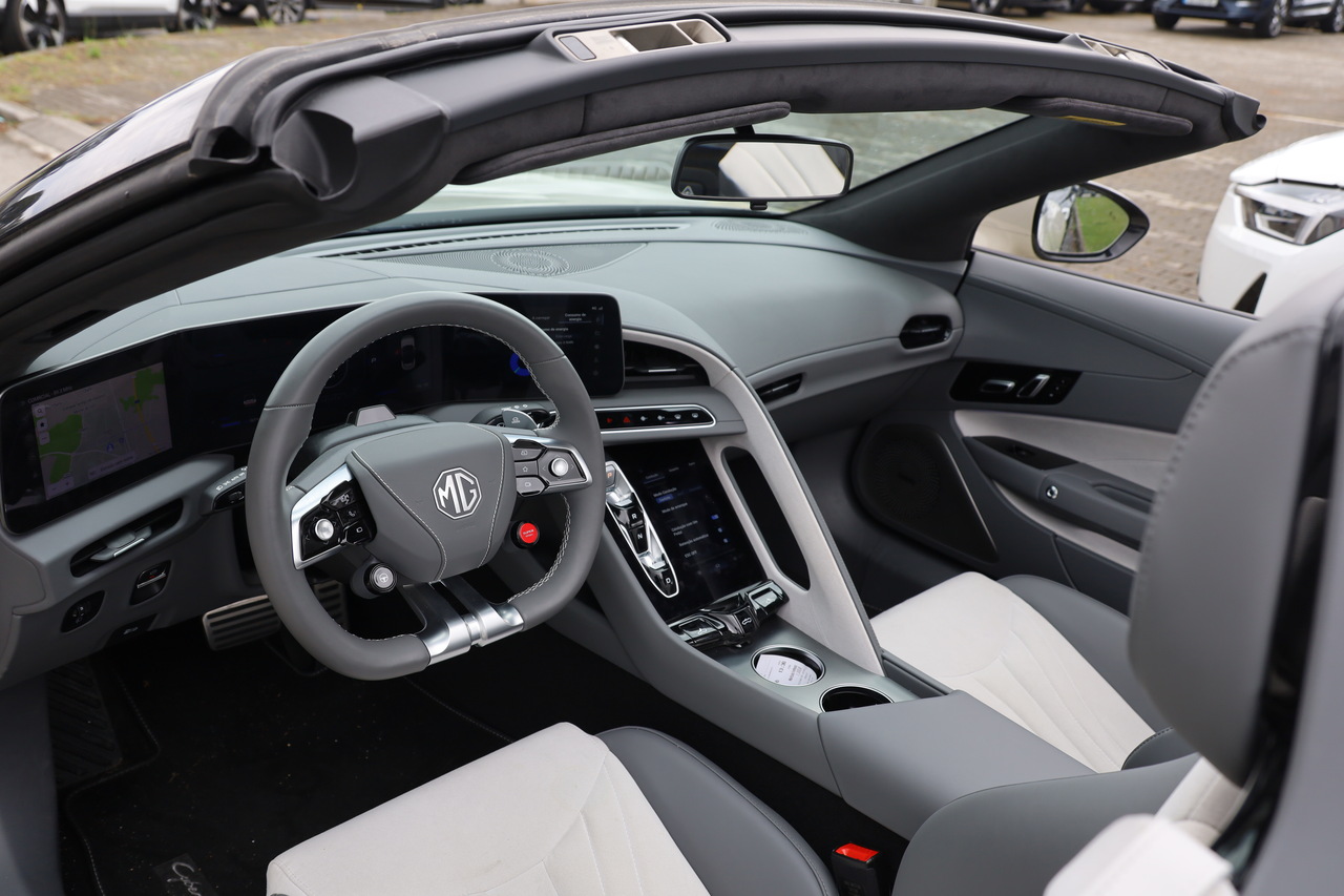 Cyberster 77kWh 4WD LUX+Black Convertible 