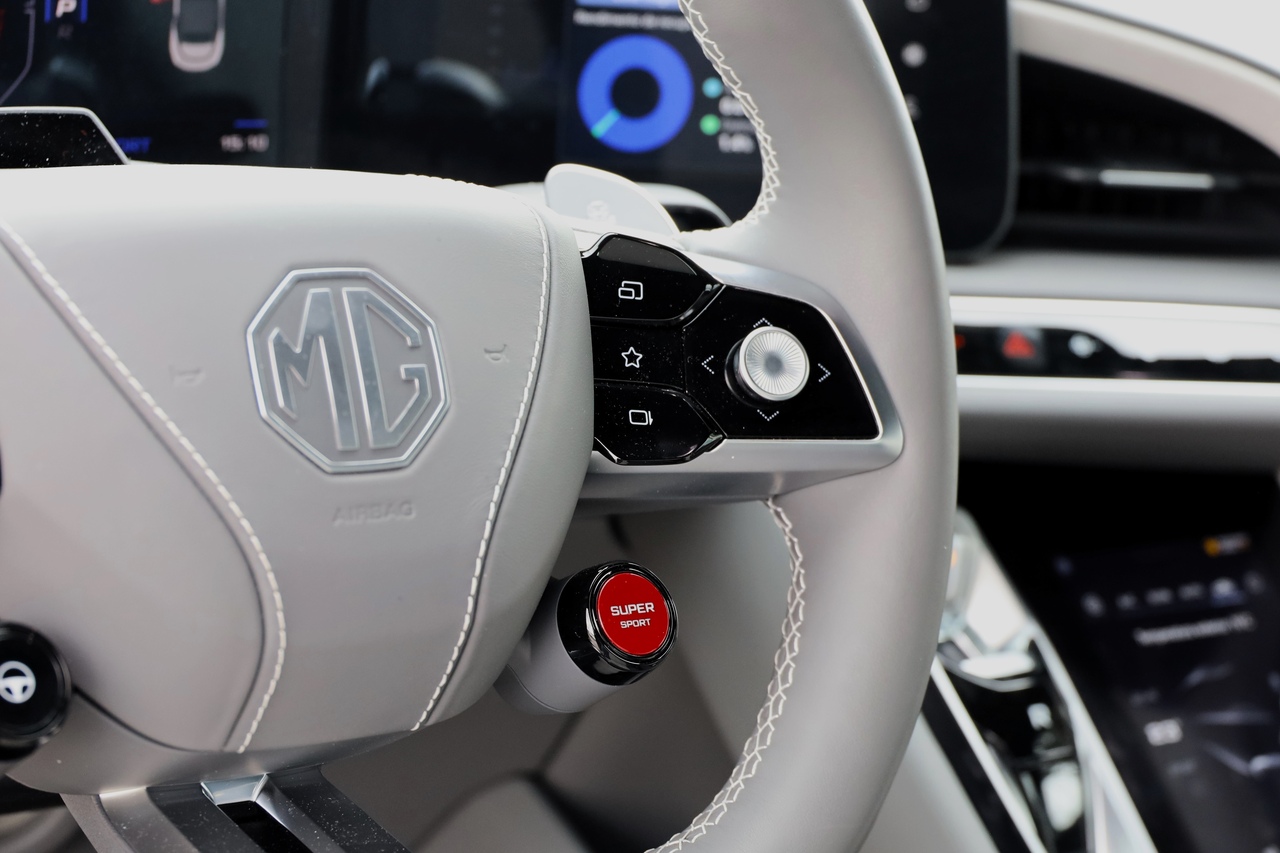 Cyberster 77kWh 4WD LUX+Black Convertible 