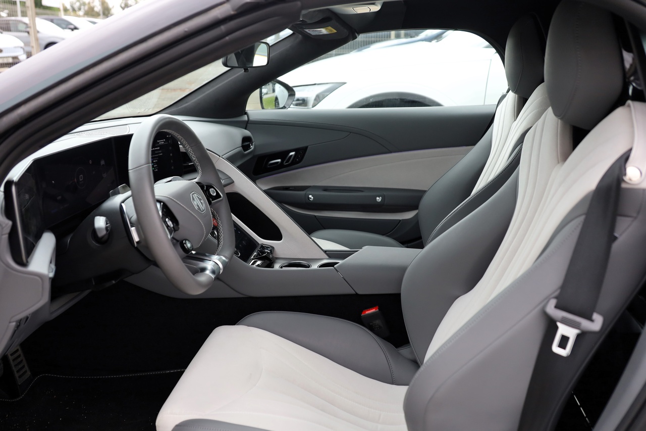 Cyberster 77kWh 4WD LUX+Black Convertible 