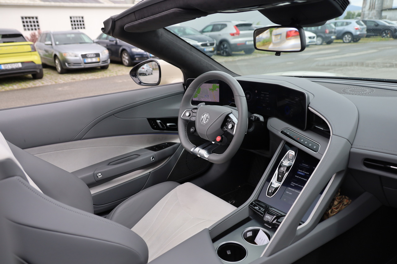 Cyberster 77kWh 4WD LUX+Black Convertible 