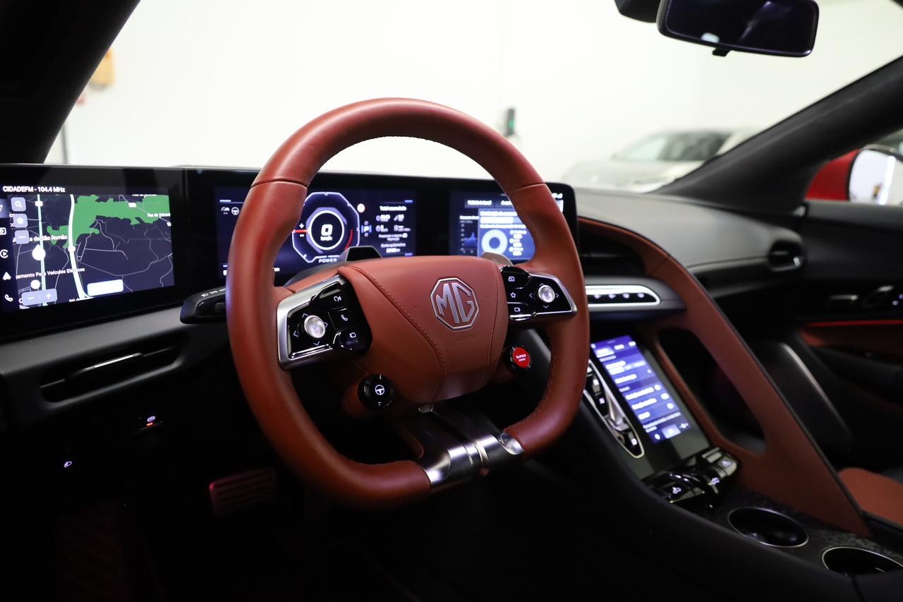 MG Cyberster 77kWh 4WD LUX+Red Convertible 