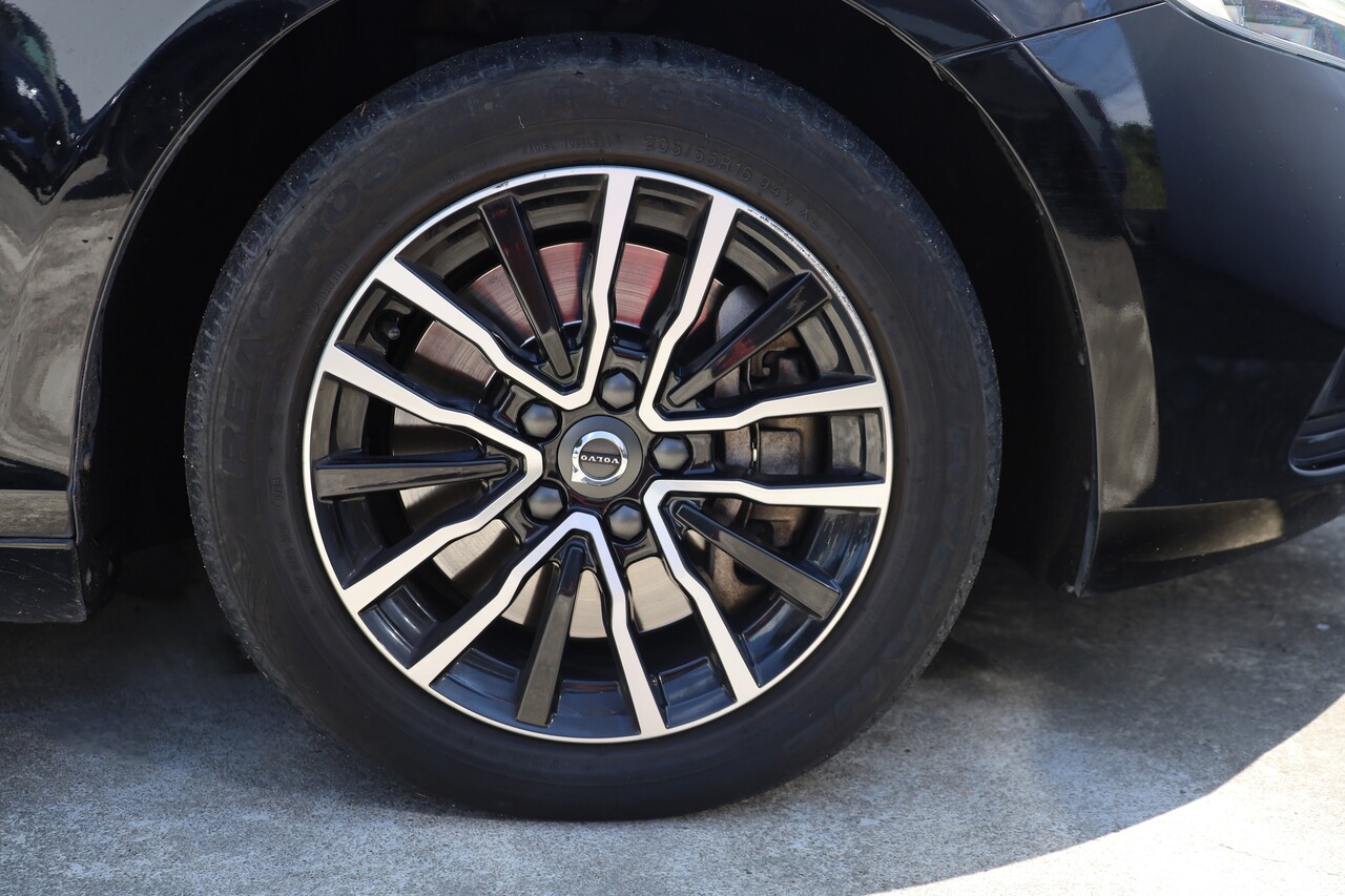 V40 D3 Momentum