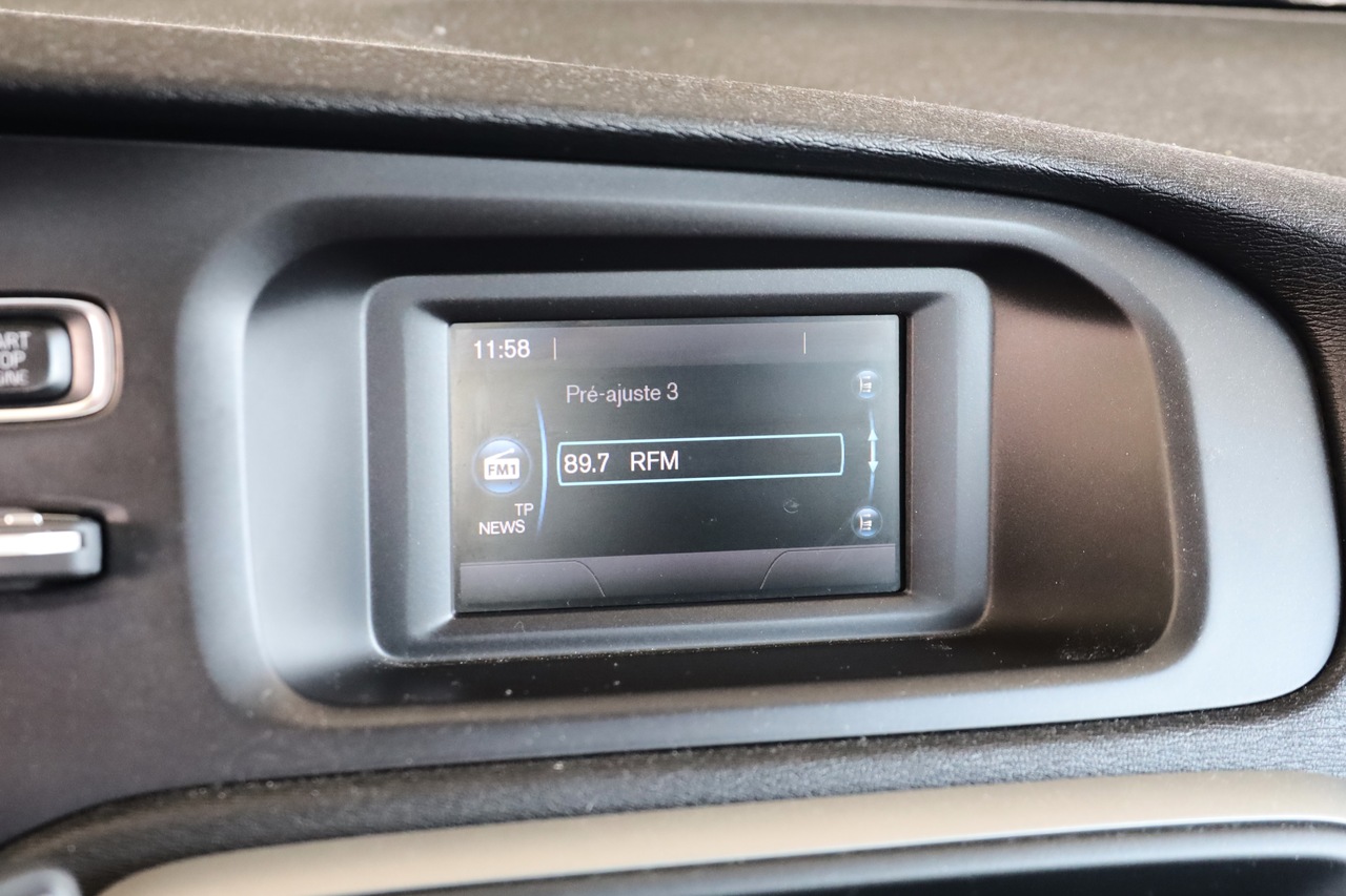 V40 D3 Momentum
