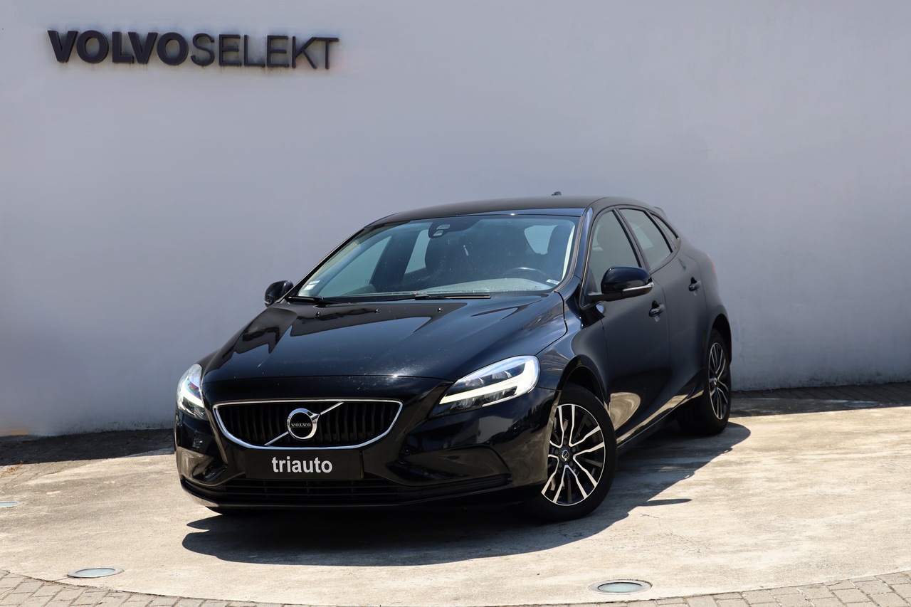 V40 D3 Momentum