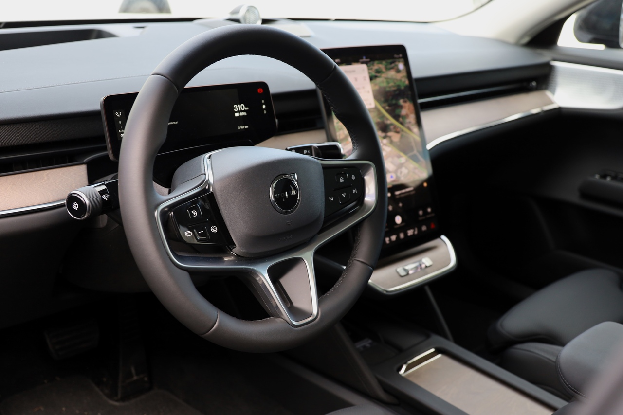 ES90 Single Motor Extended Range Ultra