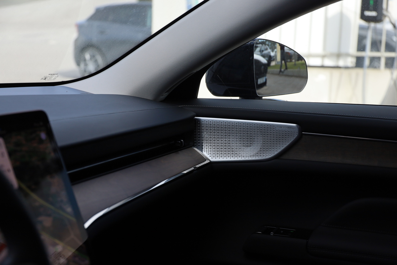 ES90 Single Motor Extended Range Ultra