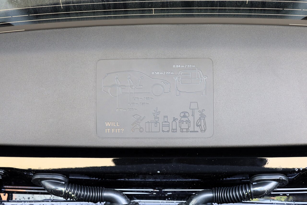 EX30 Black Edition Single Motor Plus