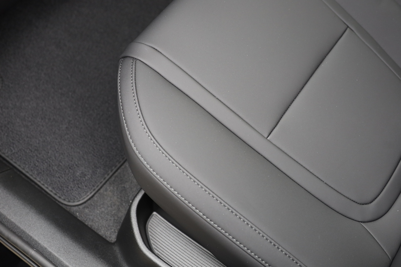 EX30 Black Edition Single Motor Plus