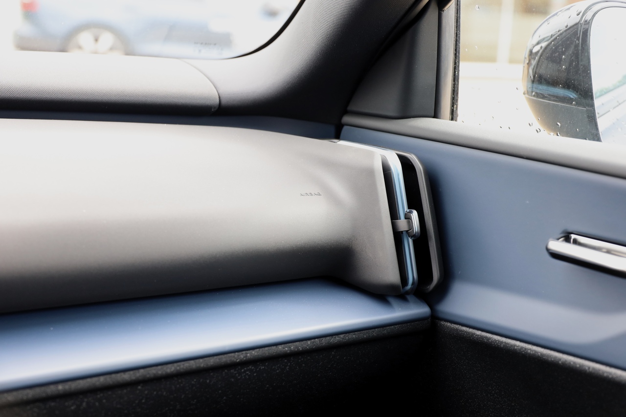 EX30 Black Edition Single Motor Plus