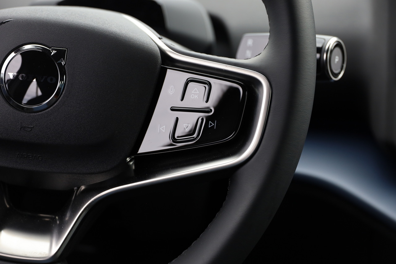 EX30 Black Edition Single Motor Plus