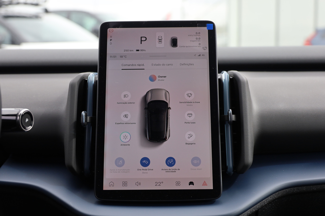 EX30 Black Edition Single Motor Plus