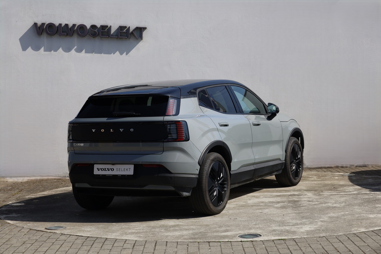 EX30 Cross Country Twin Motor Performance Ultra