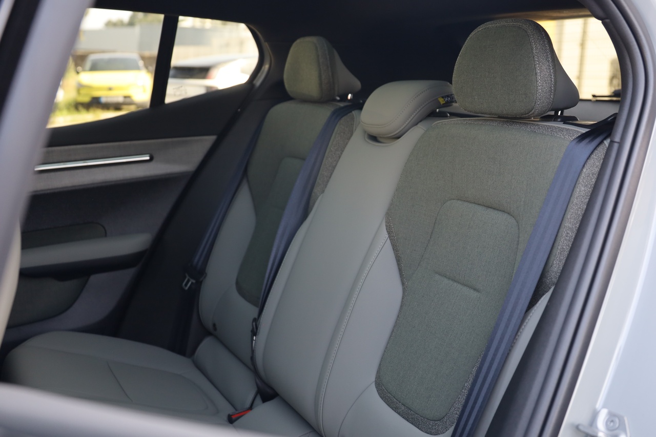 EX30 Cross Country Twin Motor Performance Ultra