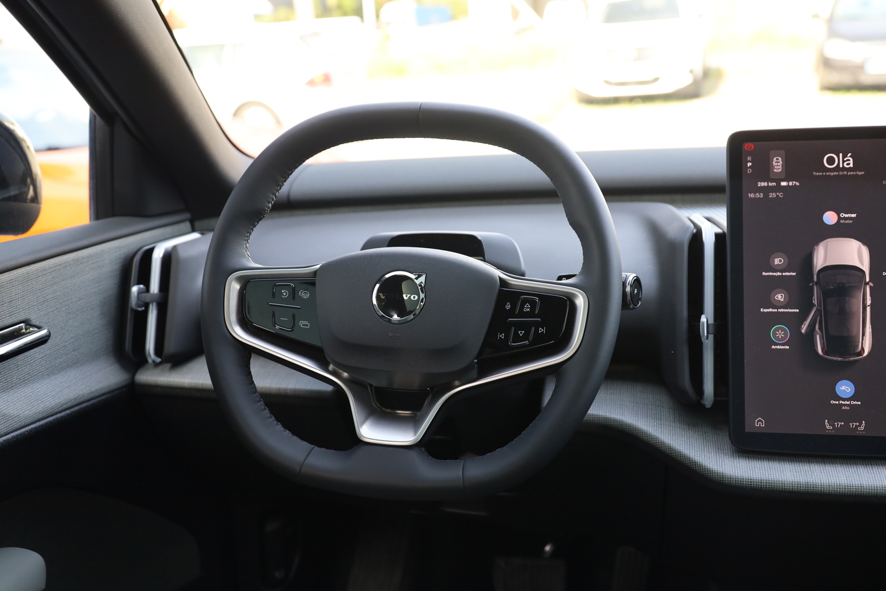 EX30 Cross Country Twin Motor Performance Ultra