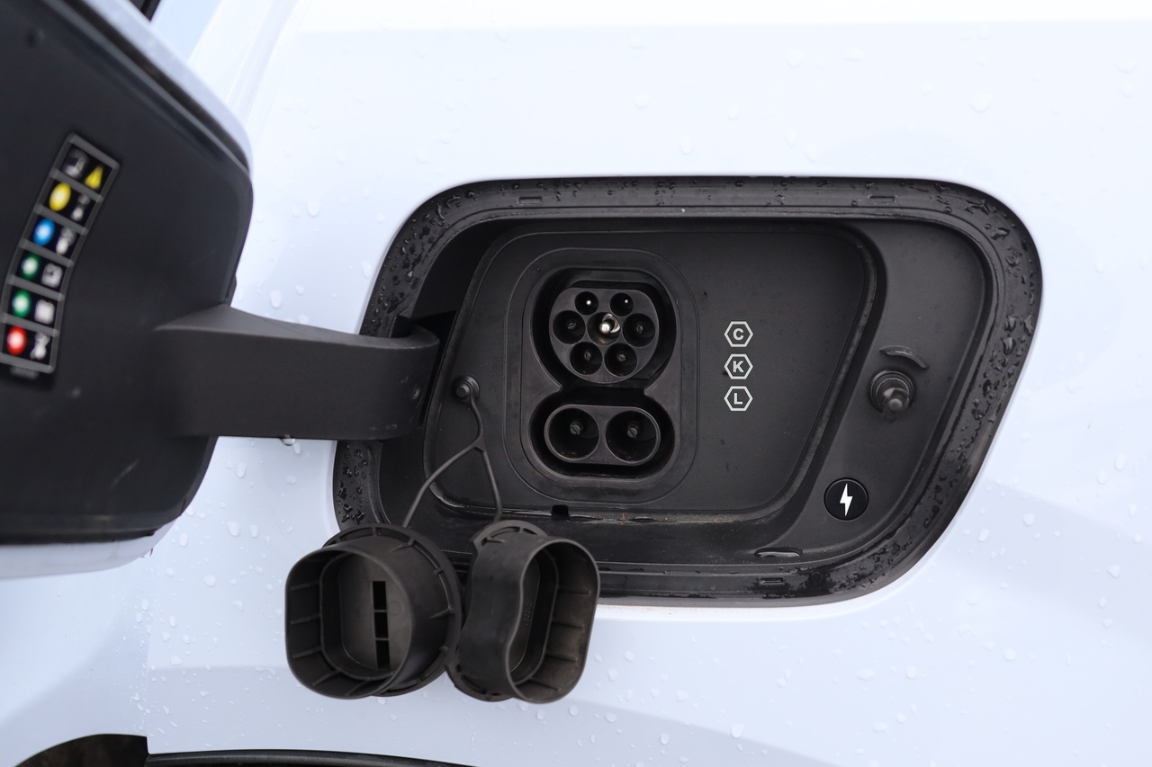 EX30 Single Motor Plus