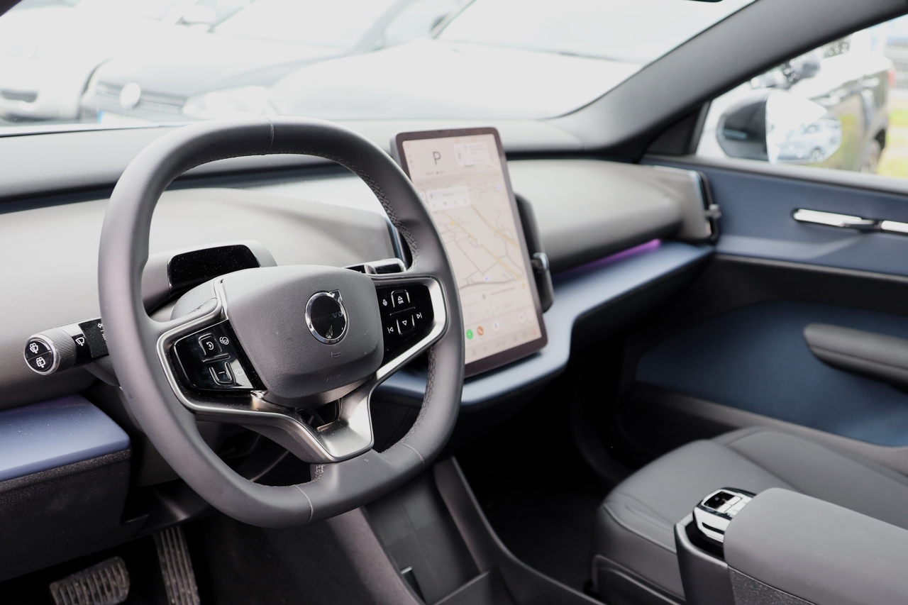 EX30 Single Motor Plus