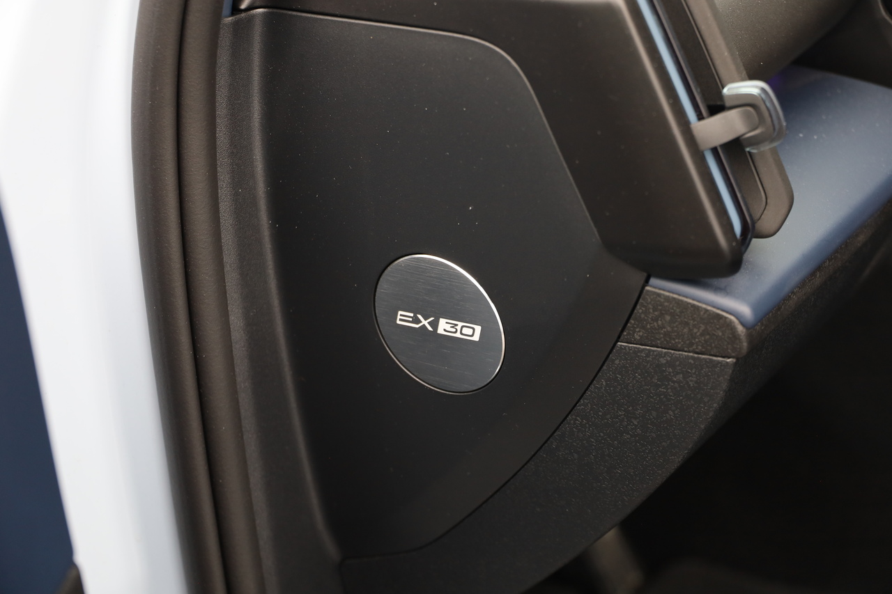 EX30 Single Motor Plus