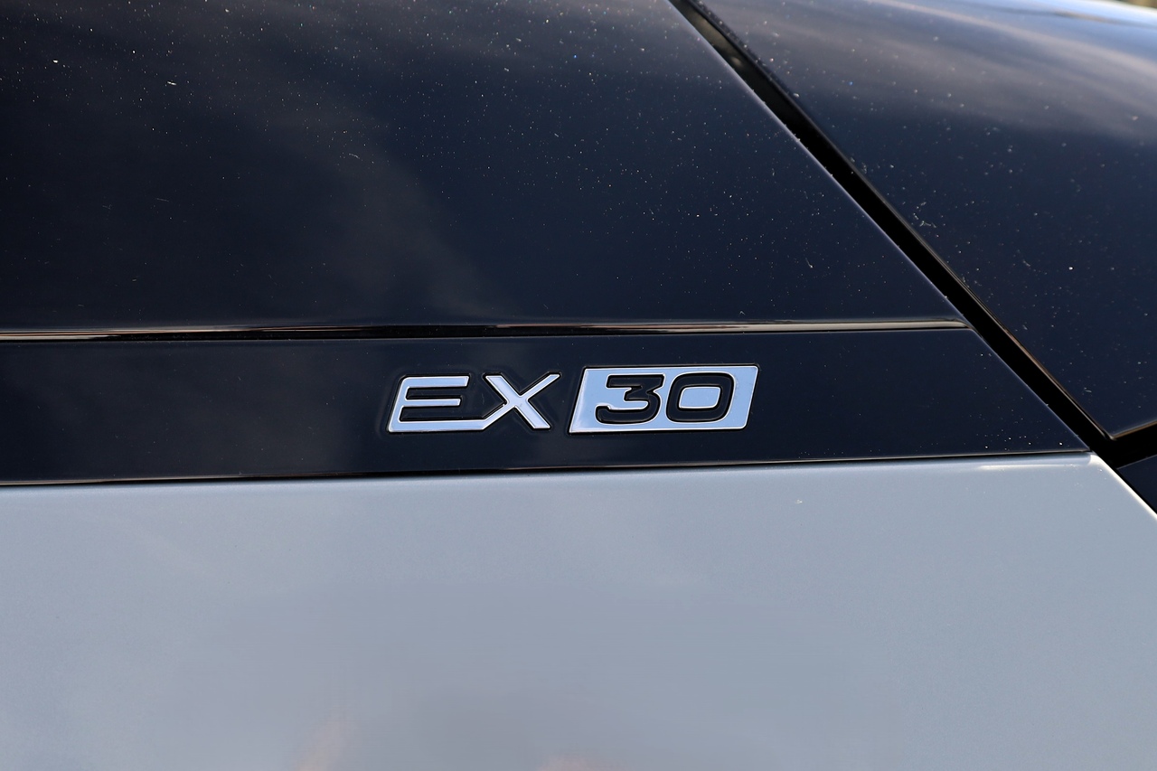EX30 Single Motor Plus