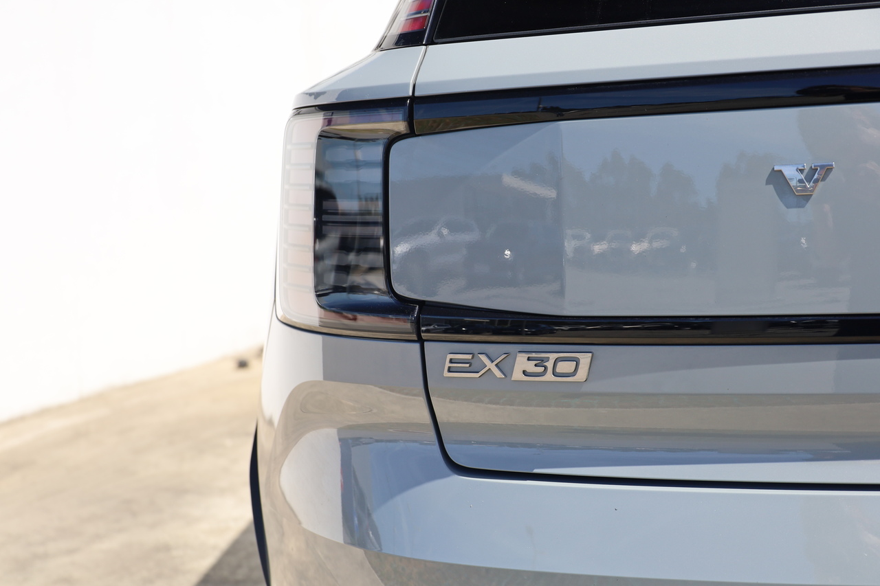 EX30 Single Motor Plus