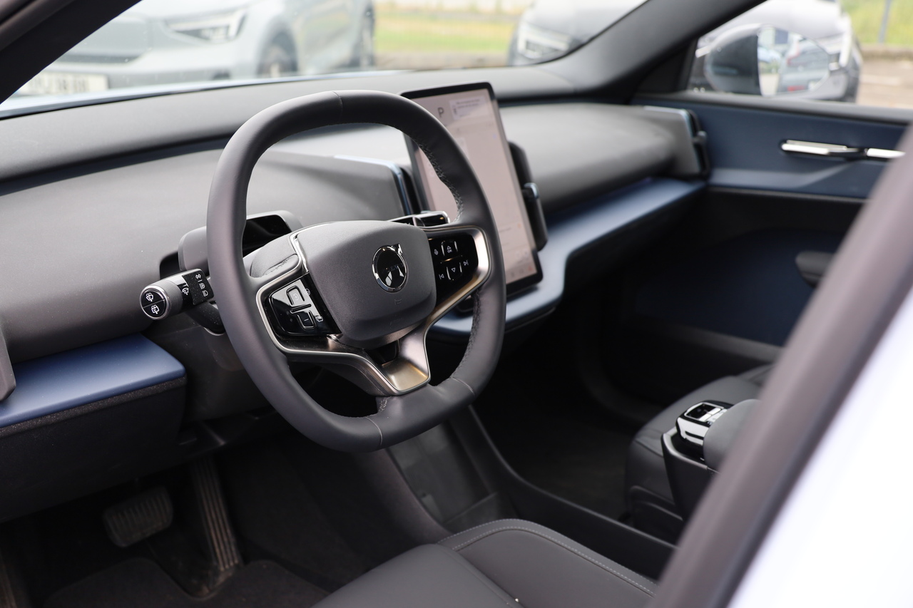 EX30 Single Motor Plus