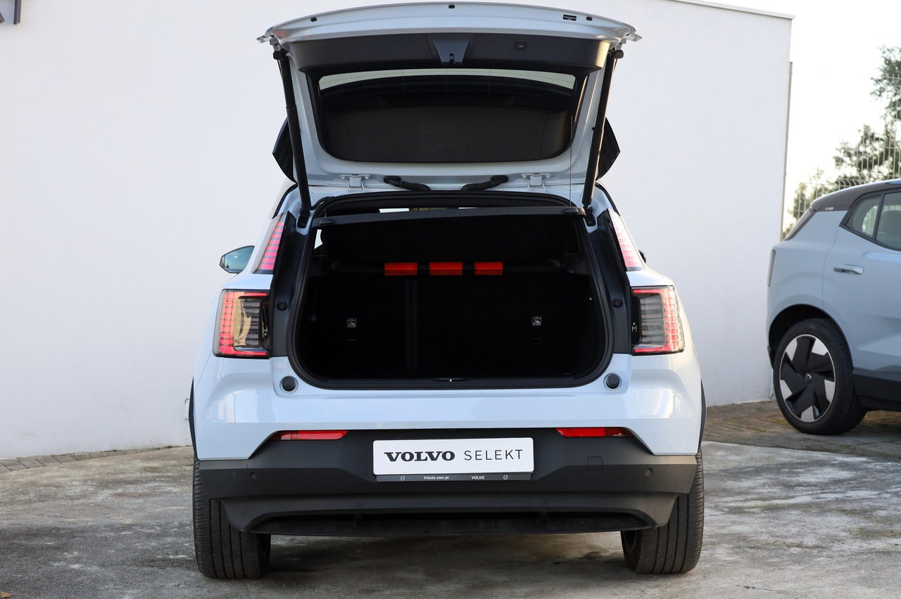 EX30 Twin Motor Performance Plus