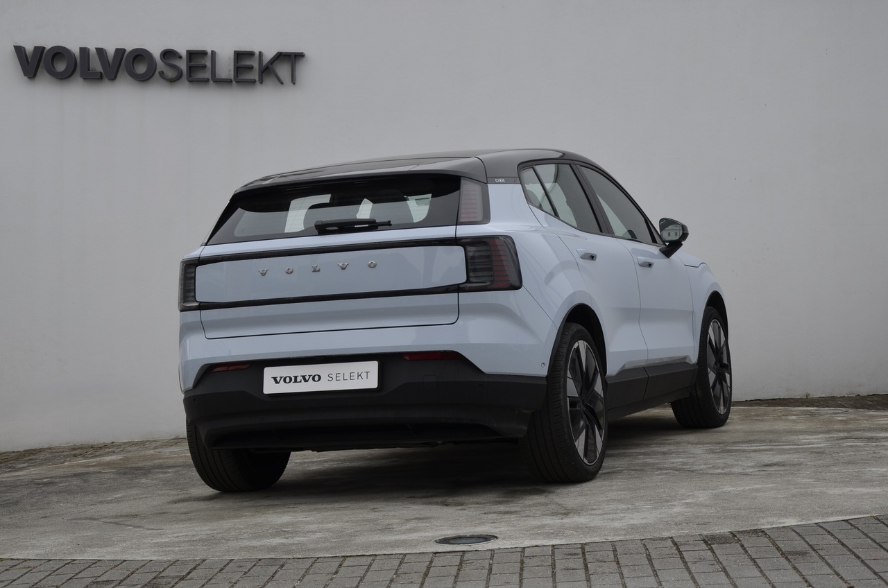 EX30 Twin Motor Performance Ultra