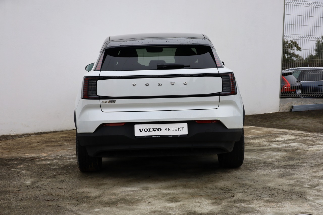 EX30 Twin Motor Performance Ultra