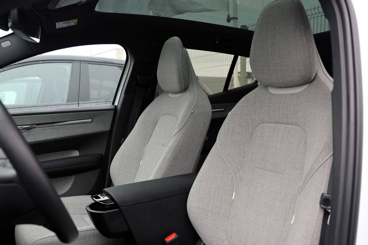 EX30 Twin Motor Performance Ultra