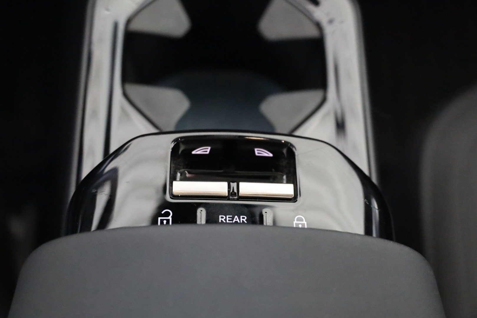 EX30 Twin Motor Performance Ultra