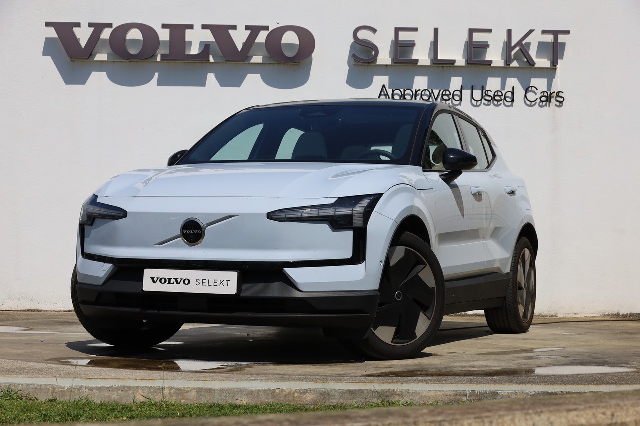 EX30 Twin Motor Performance Ultra