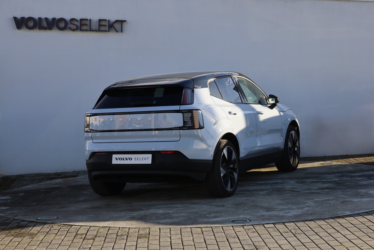 EX30 Twin Motor Performance Ultra