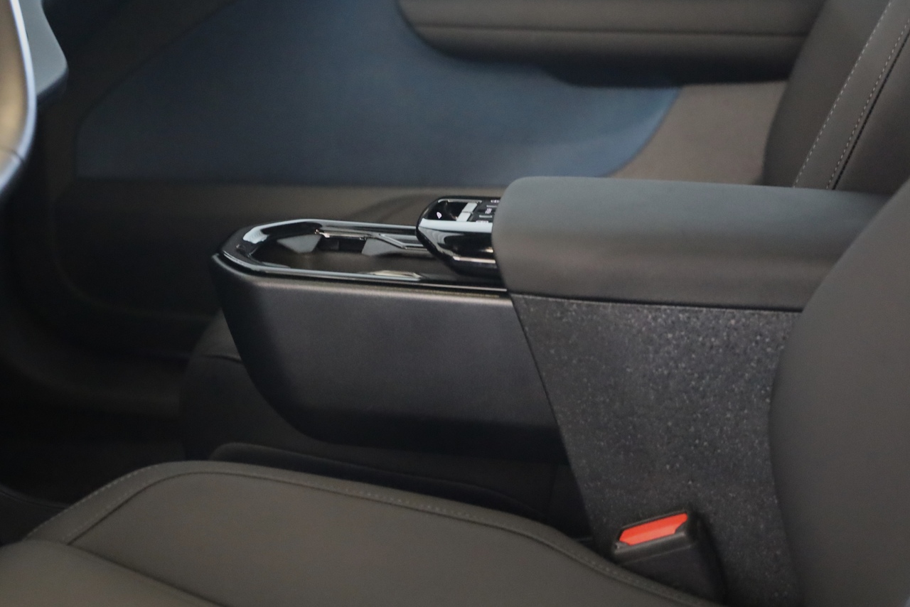 EX30 Twin Motor Performance Ultra