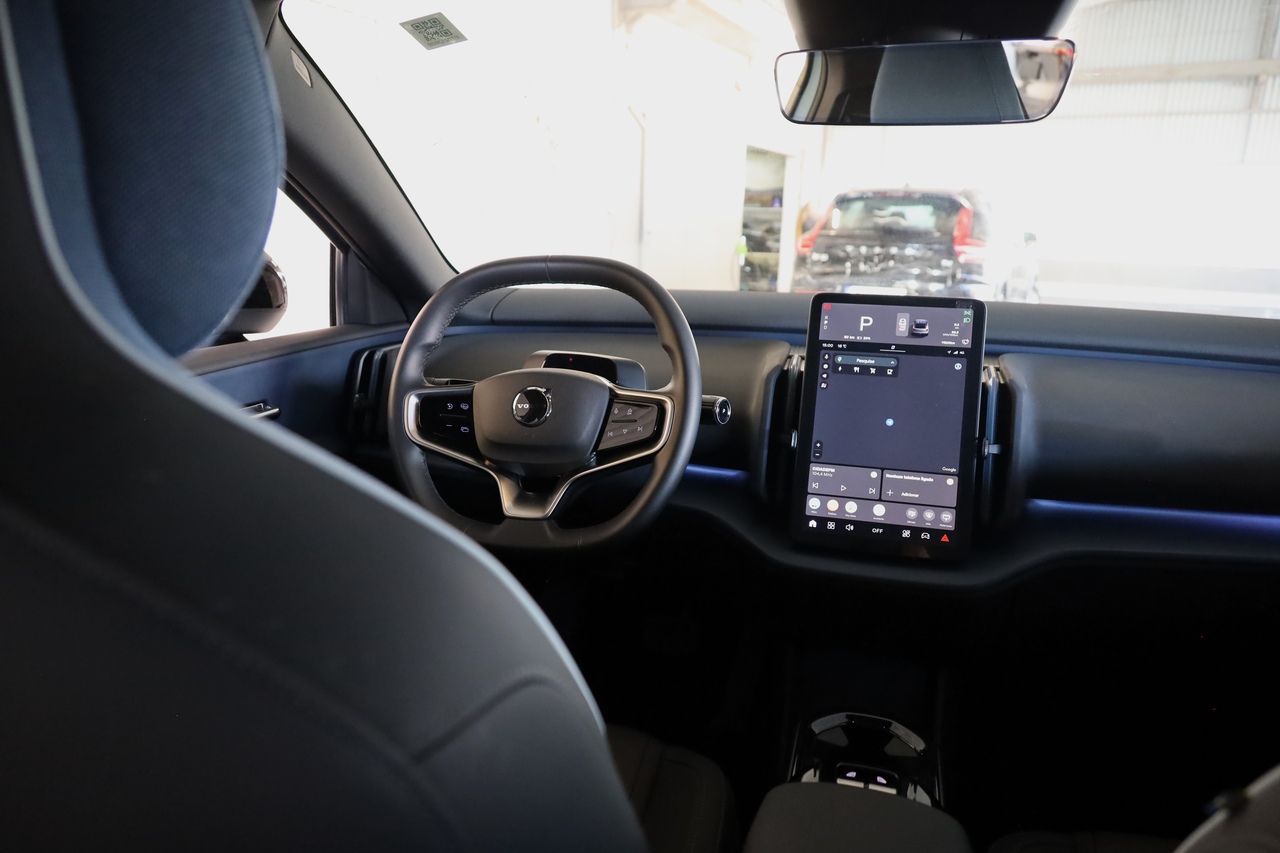 EX30 Twin Motor Performance Ultra