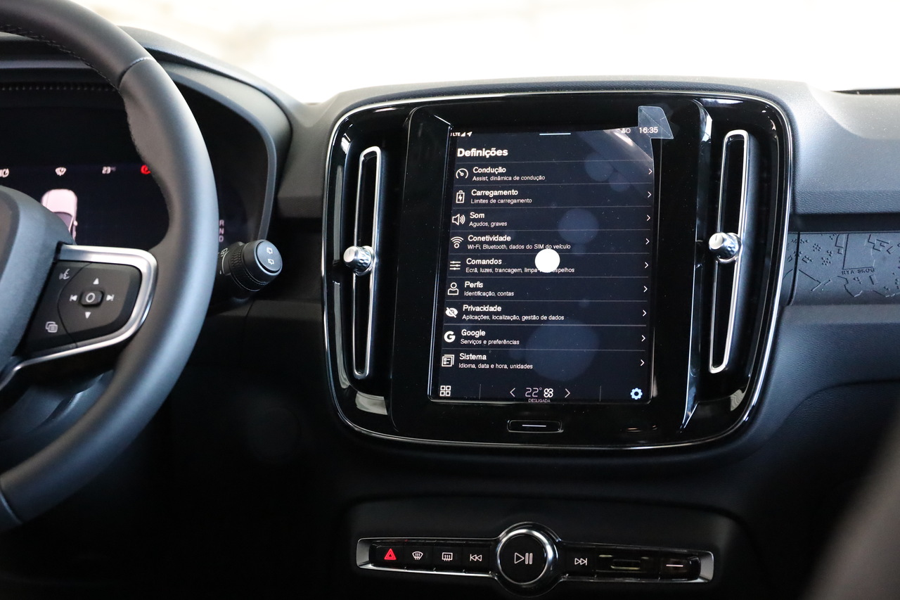 EX40 Single Motor Extended Range Plus Black Edition