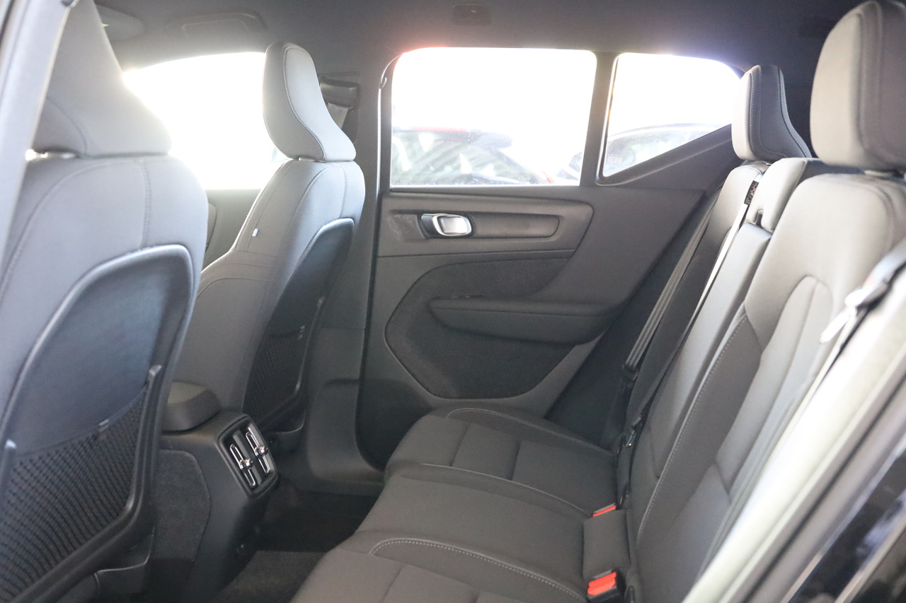 EX40 Single Motor Extended Range Plus Black Edition