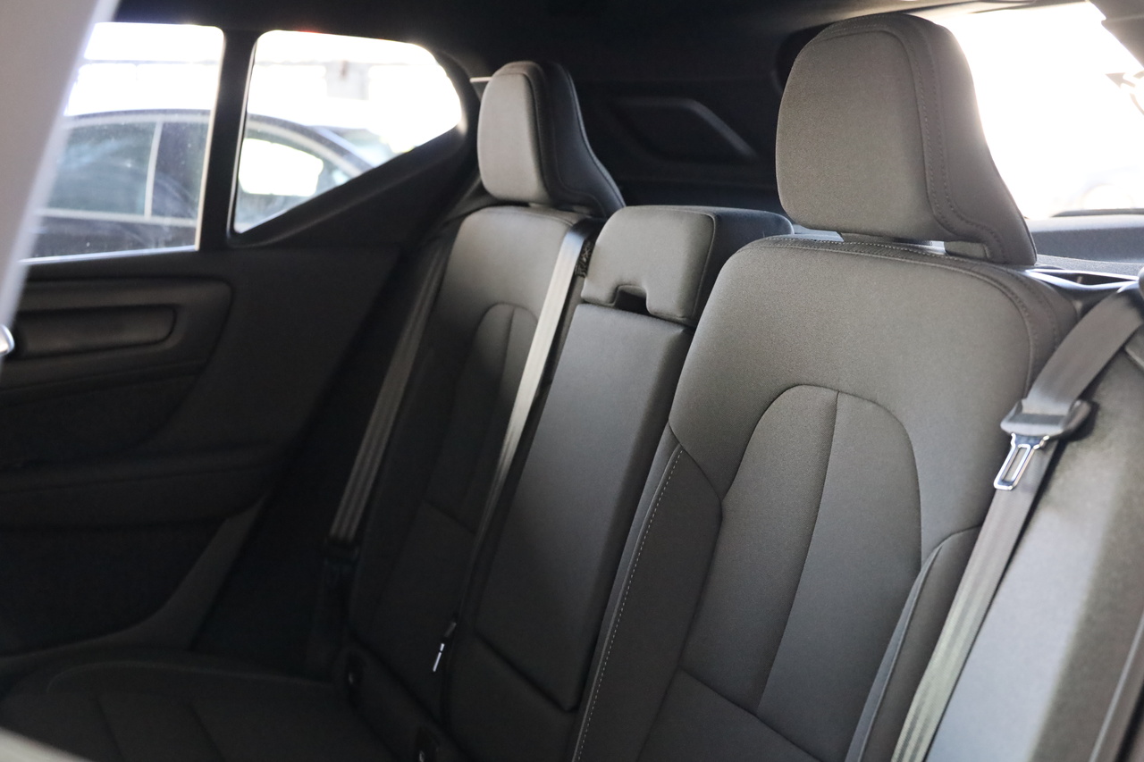 EX40 Single Motor Extended Range Plus Black Edition