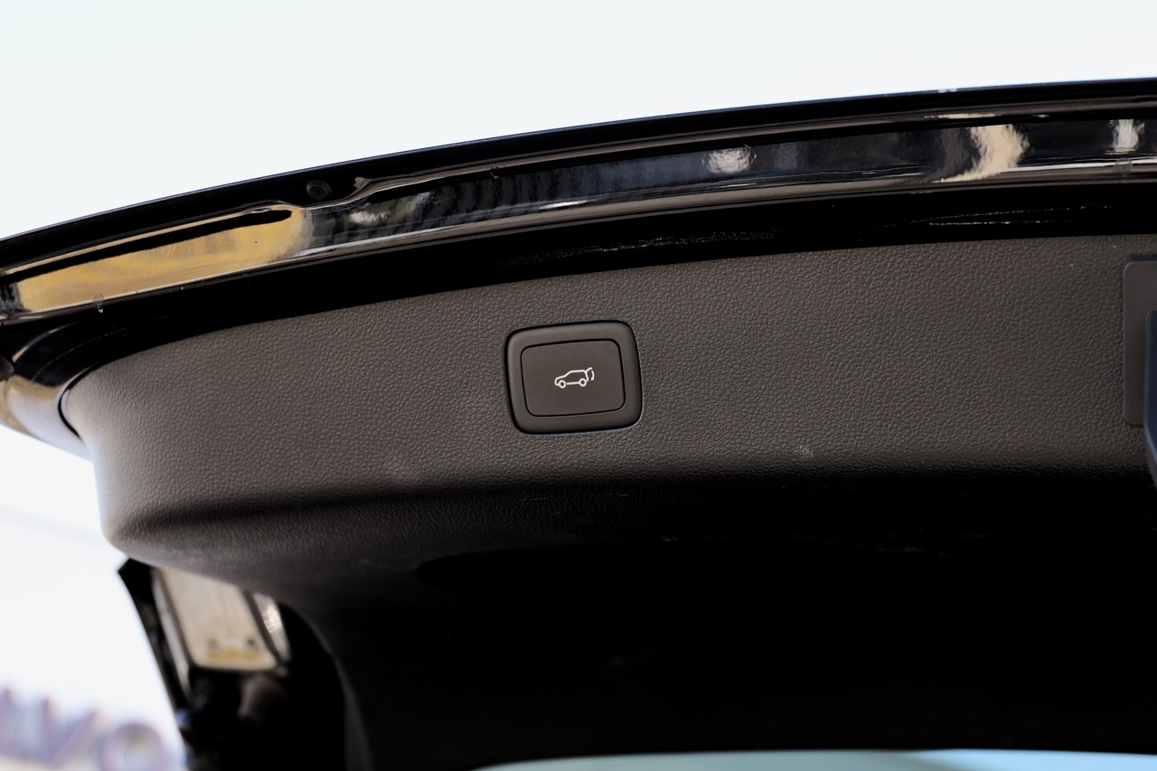 MG EHS 1.5T 2WD LUXURY