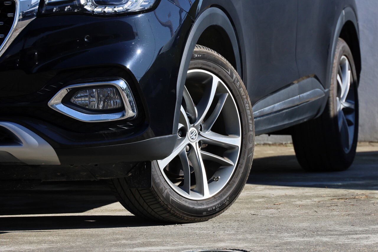 MG EHS 1.5T 2WD LUXURY