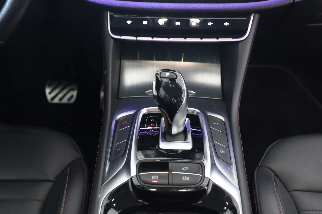 MG EHS 1.5T 2WD LUXURY