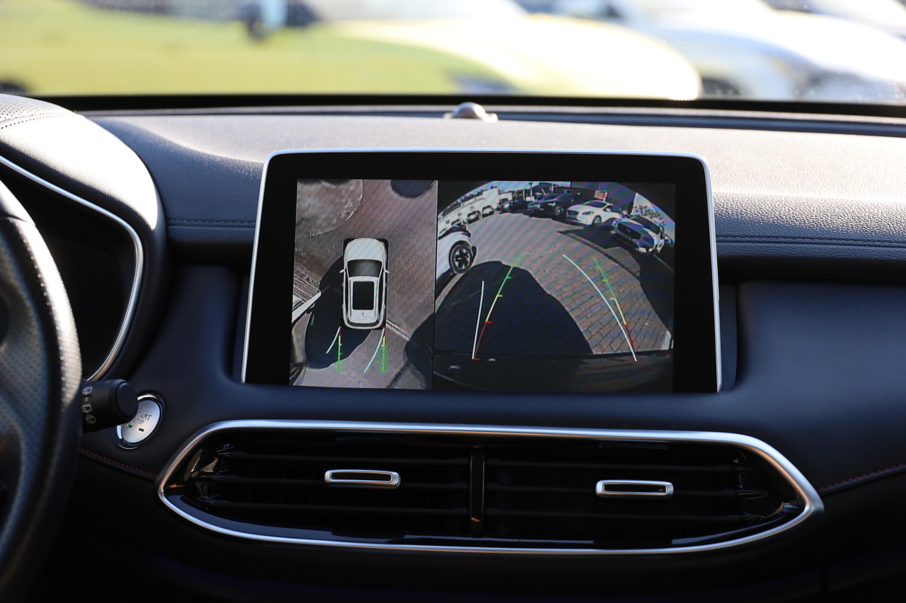 MG EHS 1.5T 2WD LUXURY