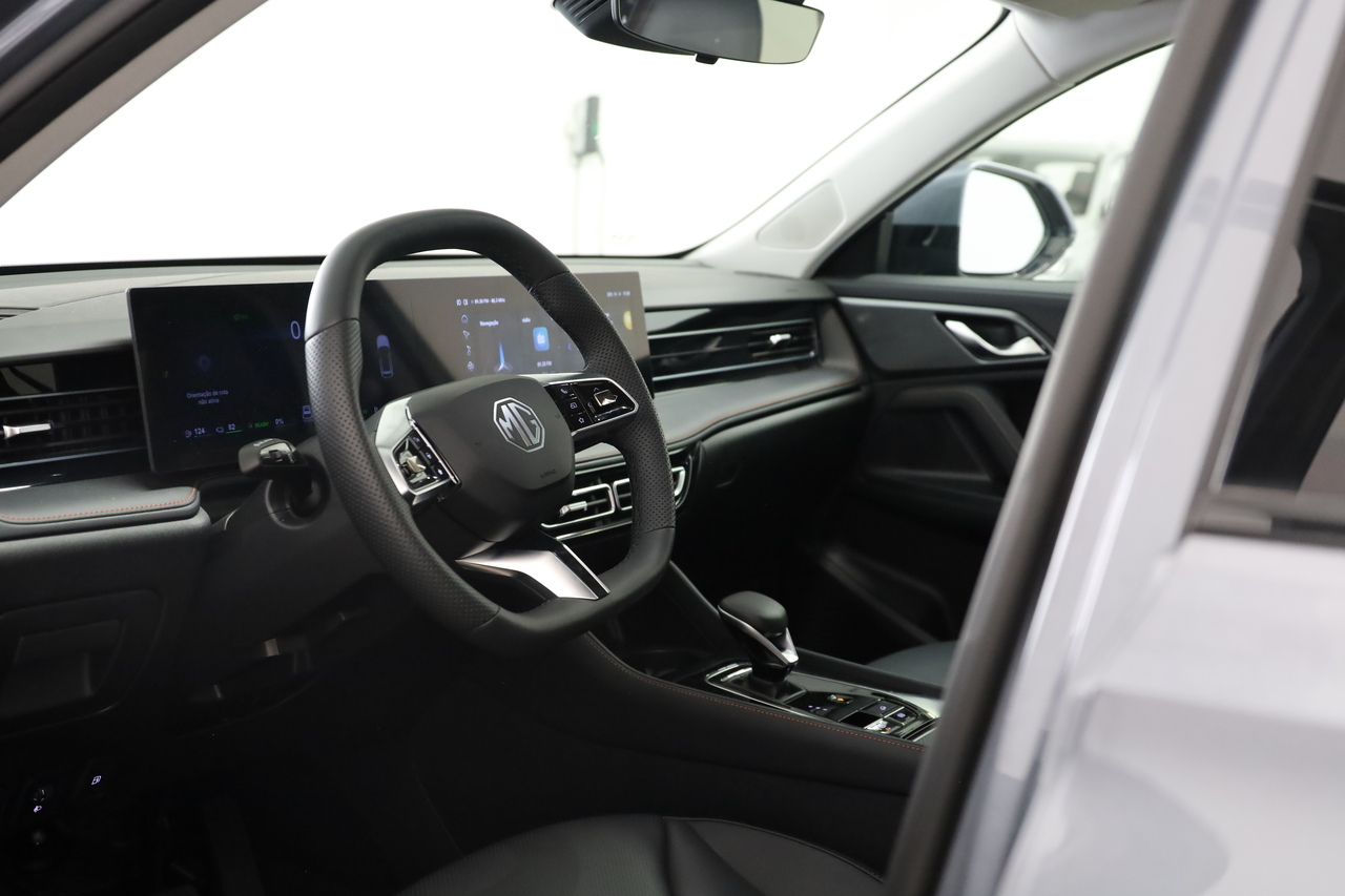 MG HS Hibrido Plug-in 1.5T 21kWh 2WD LUXURY