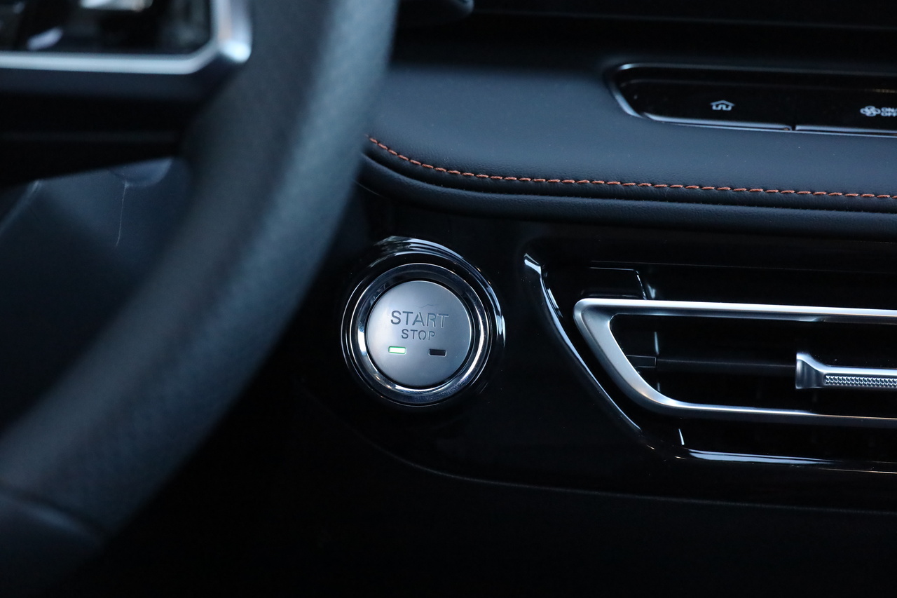 MG HS Hibrido Plug-in 1.5T 21kWh 2WD LUXURY