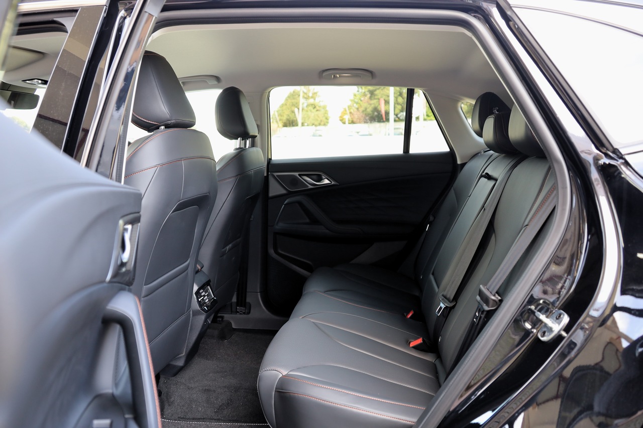 MG HS Hibrido Plug-in 1.5T 21kWh 2WD LUXURY