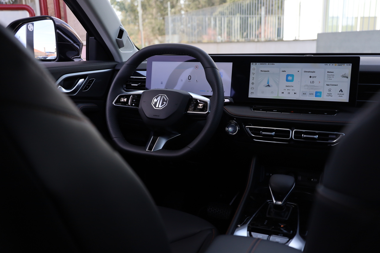 MG HS Hibrido Plug-in 1.5T 21kWh 2WD LUXURY