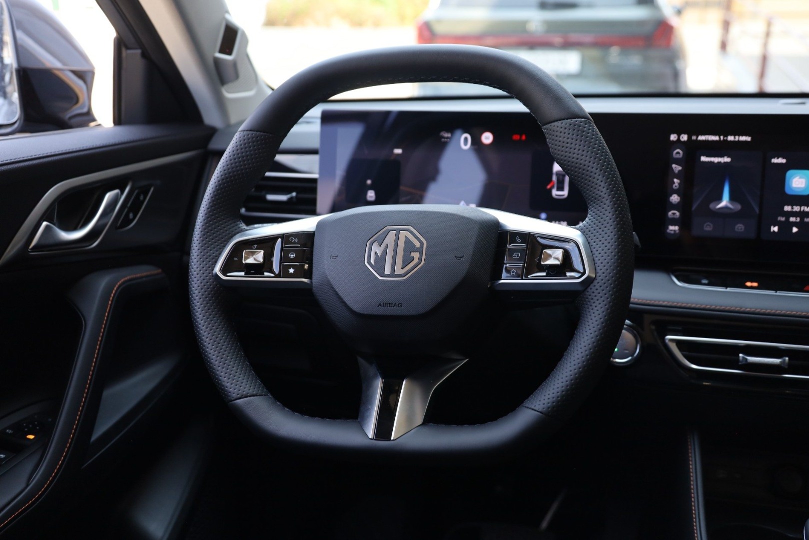 MG HS Hibrido Plug-in 1.5T 21kWh 2WD LUXURY