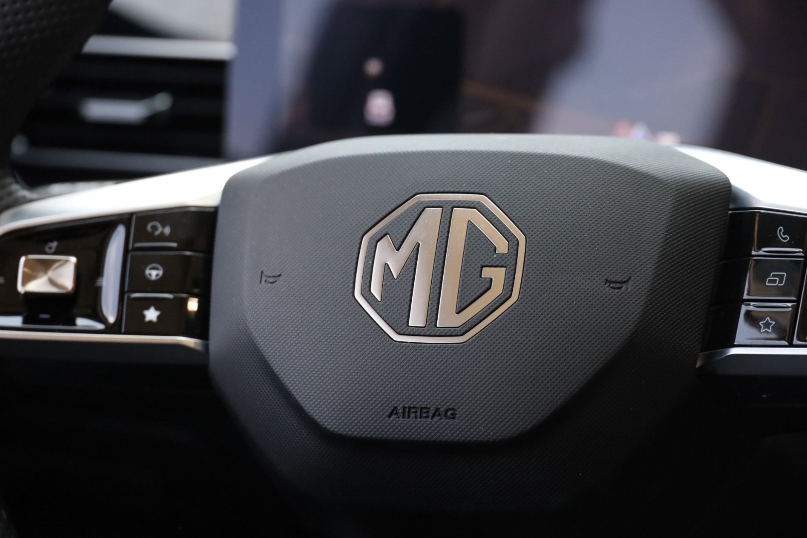 MG HS Hibrido Plug-in 1.5T 21kWh 2WD LUXURY