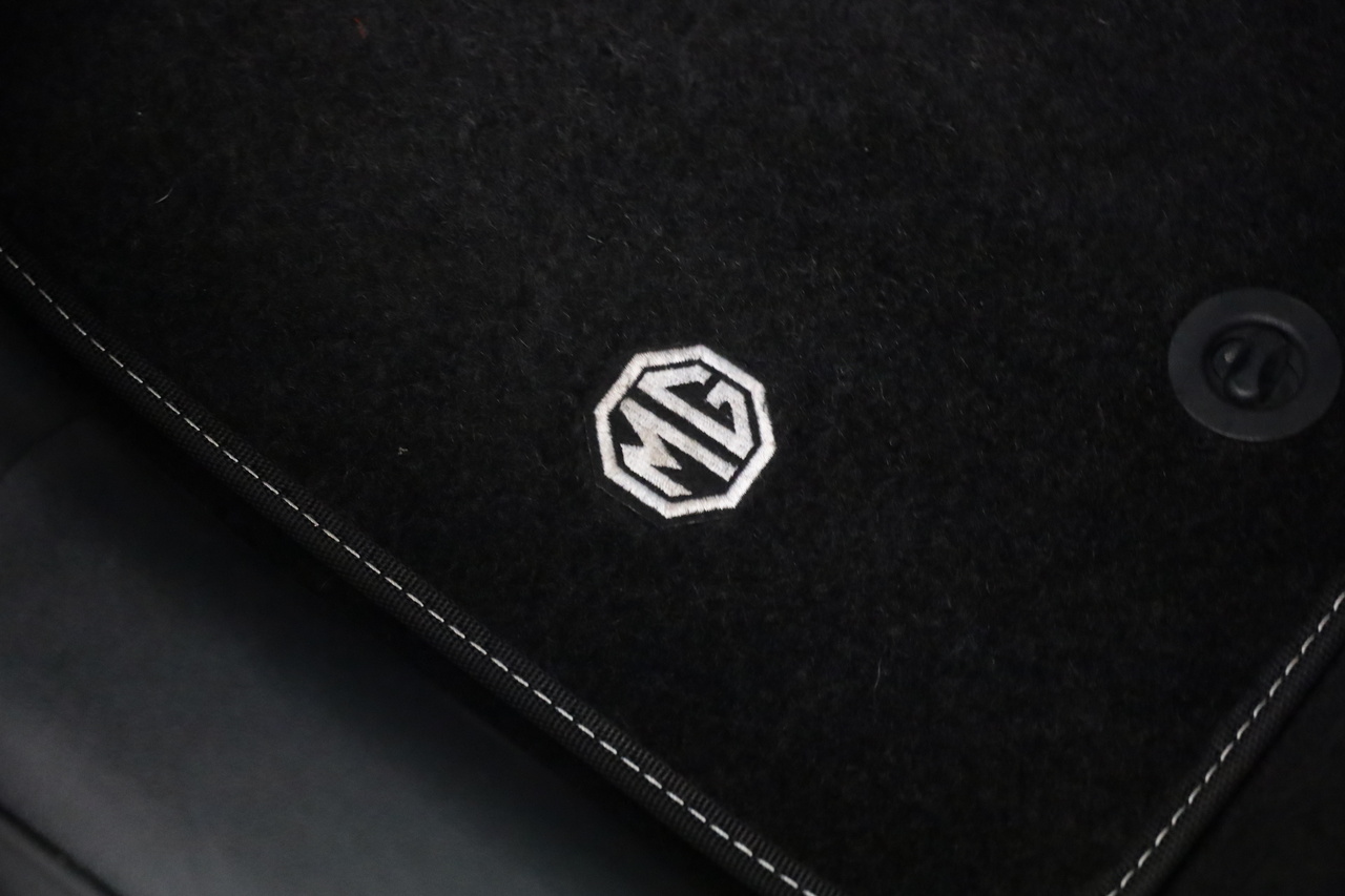 MG Marvel R LUXURY