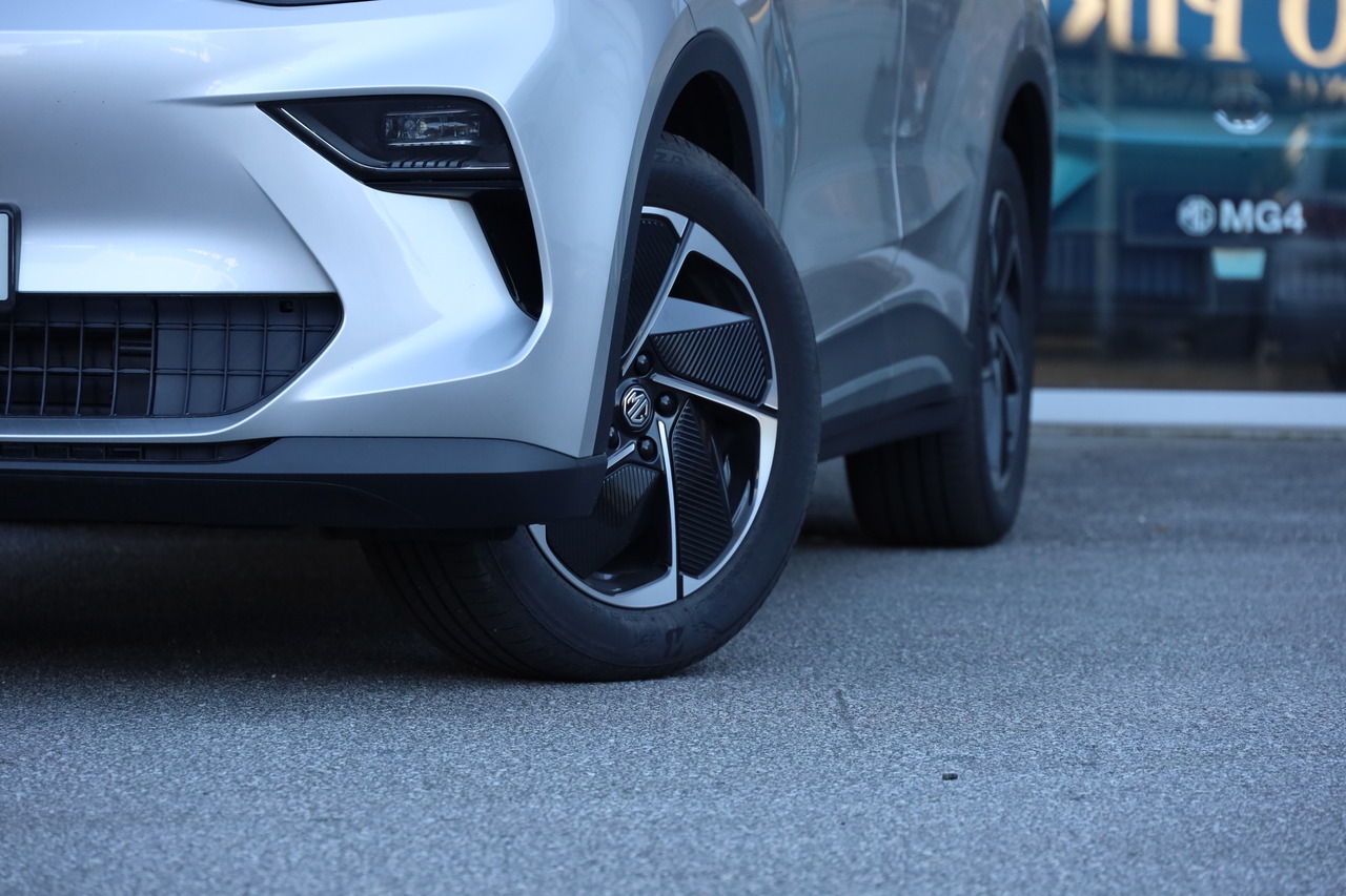 MG S5 64Kwh 2WD LUXURY