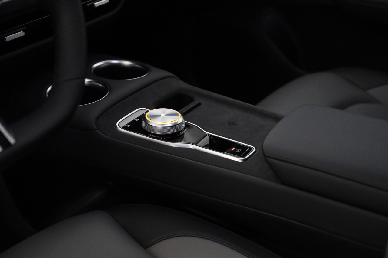 MG S5 64Kwh 2WD LUXURY